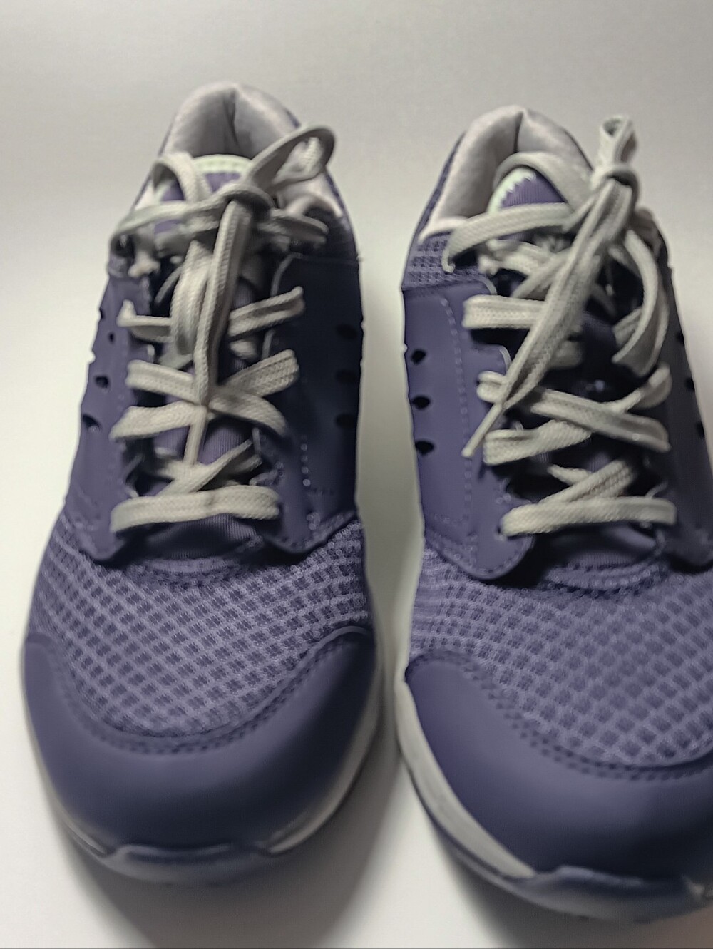 Vionic Purple Gray Comfort Walking Sneakers Orthotic Lace Up Womebs Size 7